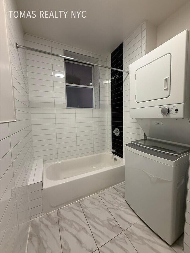 Building Photo - 1235 Union Ave