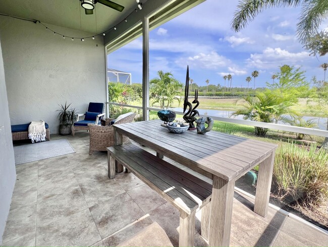 Building Photo - 2622 Country Golf Dr