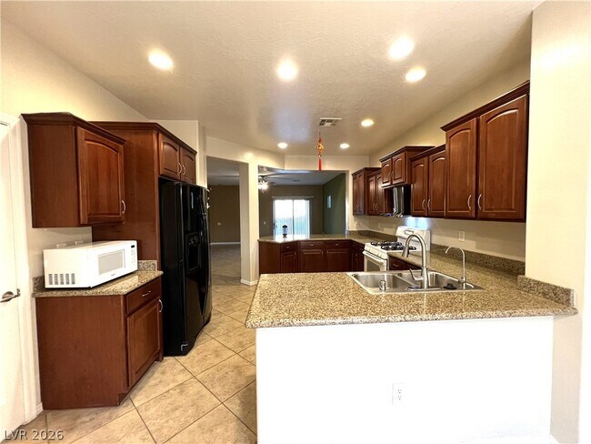 Building Photo - 4205 Gliding Gulls Ave