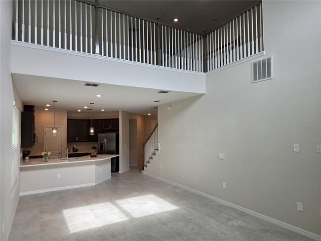 Building Photo - 2865 High Pointe St
