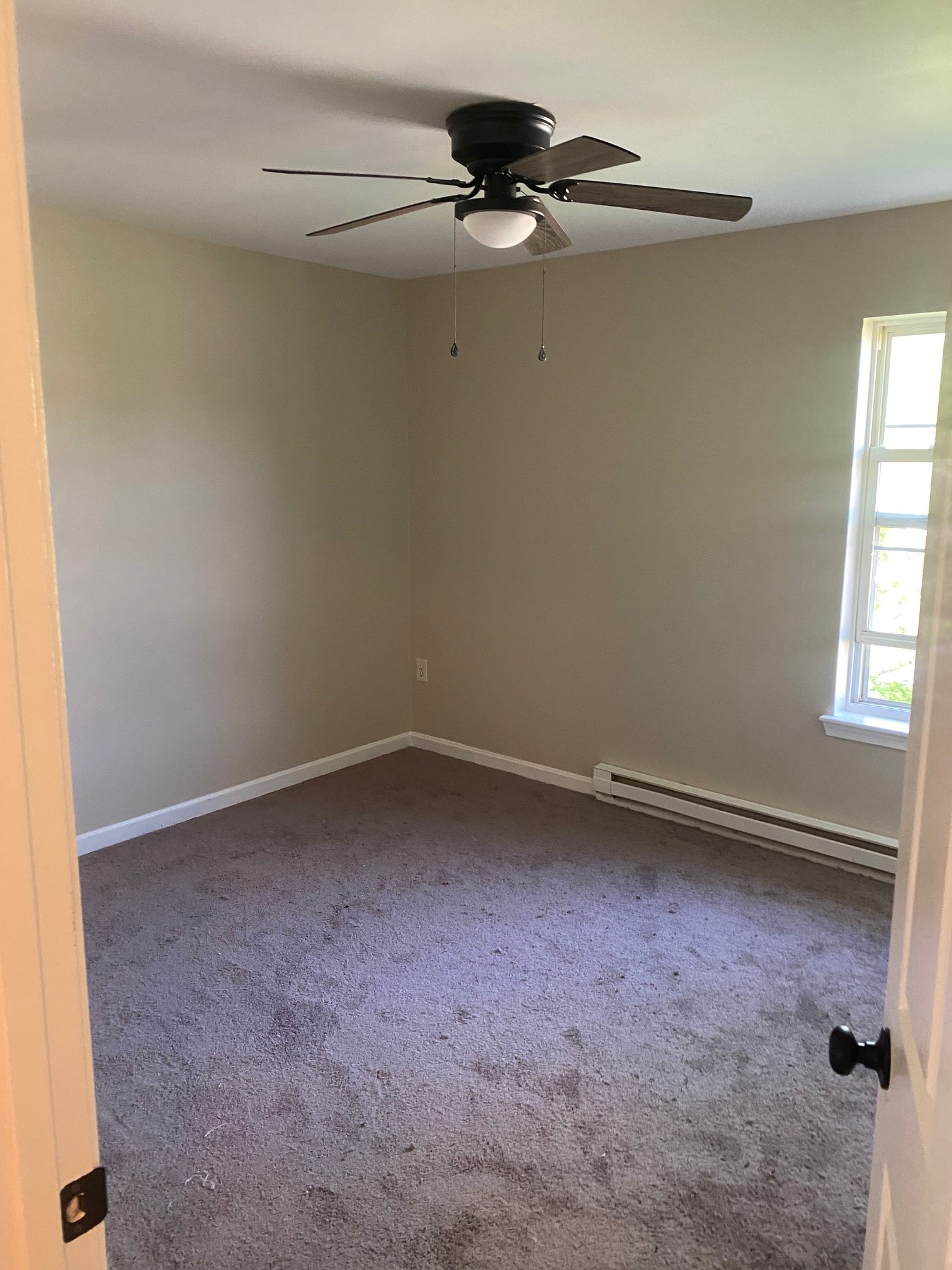 1st bedroom - 2957 Solar Dr