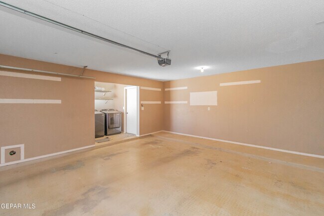 Building Photo - 12865 Little Misty Ln