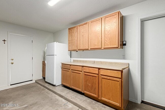 Building Photo - 16523 W Saguaro Ln