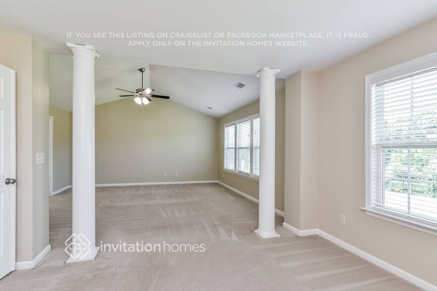 Building Photo - 1732 Sahale Falls Dr