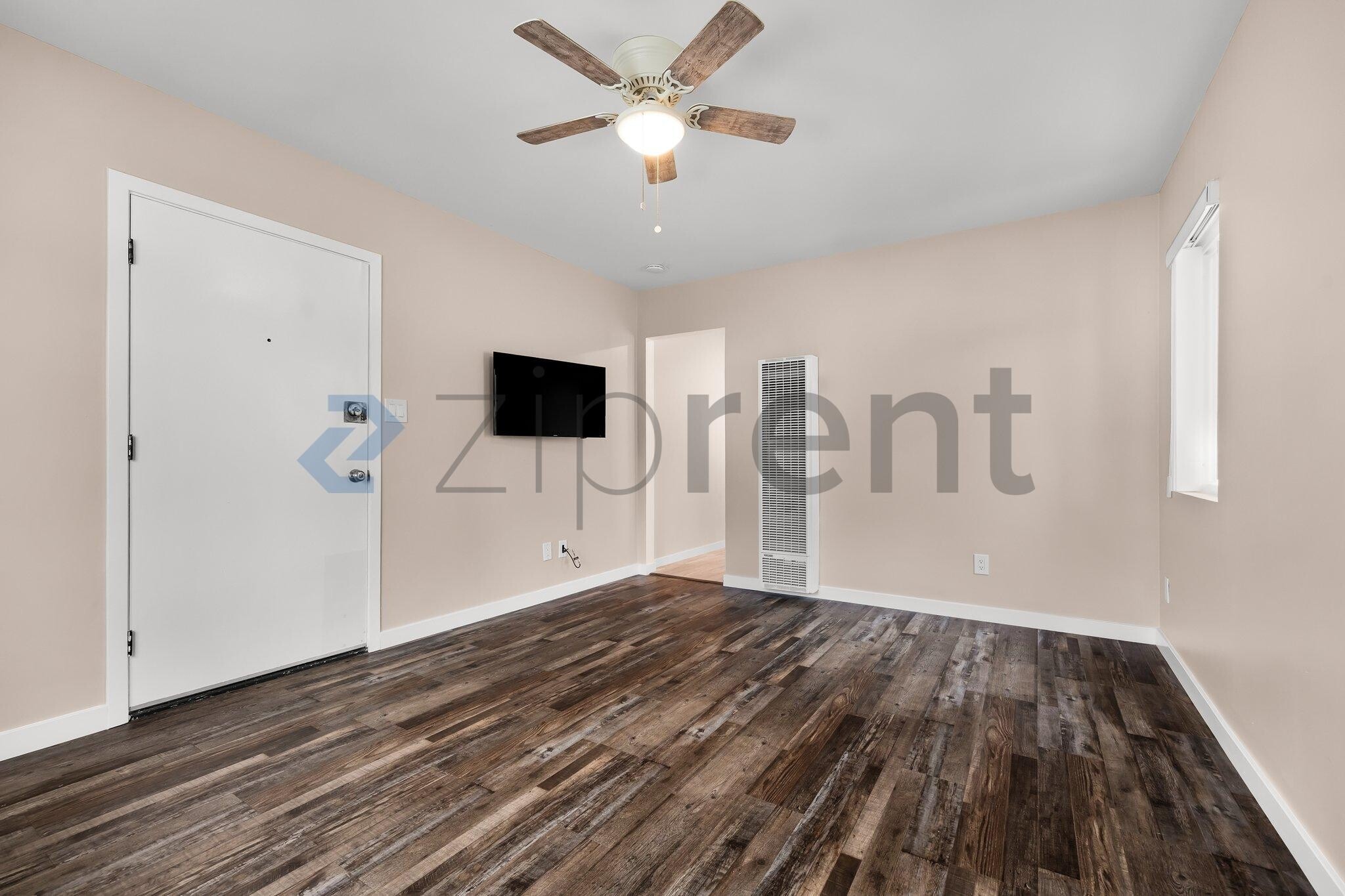 Building Photo - Unit 1515