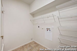 Building Photo - 688 La Bahia Loop