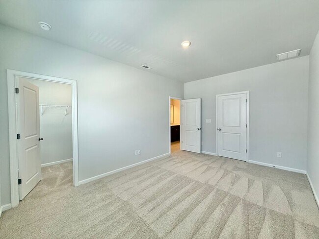 Building Photo - 112 Silver Fir Ln