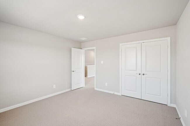 Building Photo - 113 Whitlow Dr