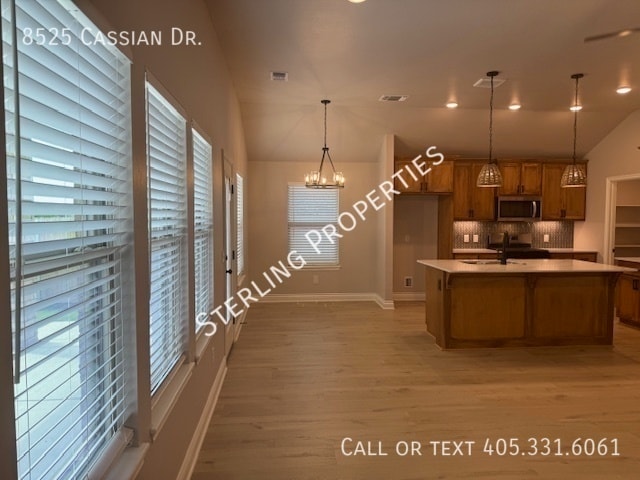 Building Photo - 8525 Cassian Dr