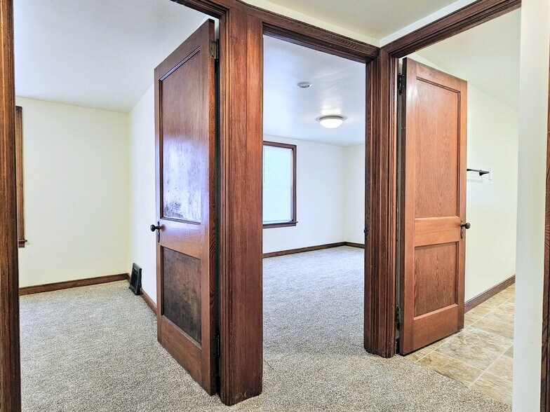 Building Photo - 225 Arch St