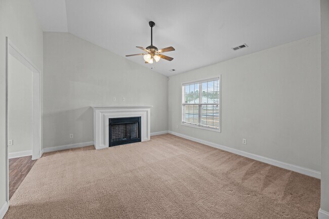 Building Photo - 100 Sumatra Ct