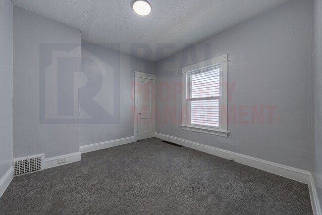 Building Photo - 3473 E 118th St