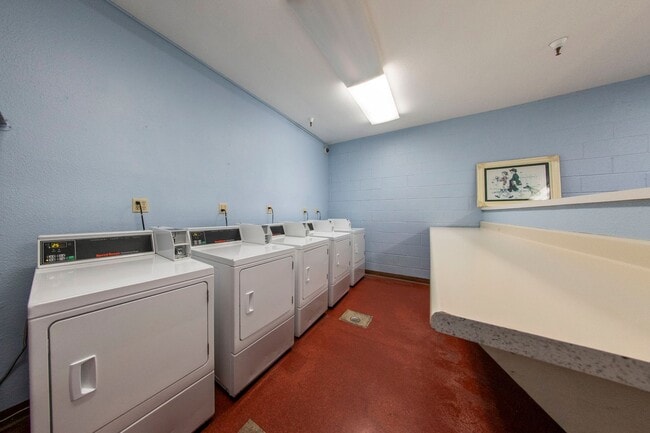 Building Photo - 1BR/1BA North Park Condo - 55+ Community, ...