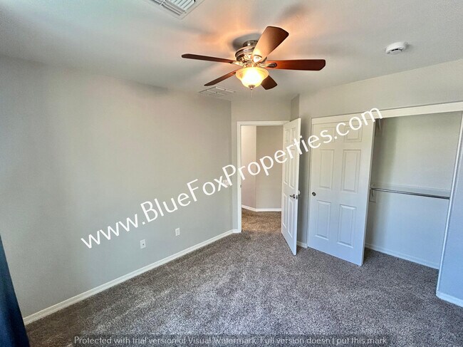 Building Photo - 10412 E Capercaillie St