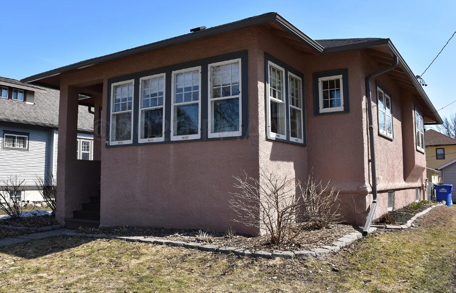 front of house - 1123 8th St N