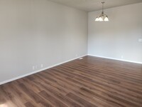 Building Photo - 2716 Stonecrop Ridge Grove