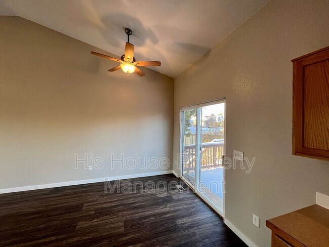 Building Photo - 1715 86th Ave