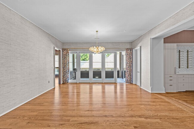 Building Photo - Rare opportunity to lease a luxury residence in The Nolen on Queens Road