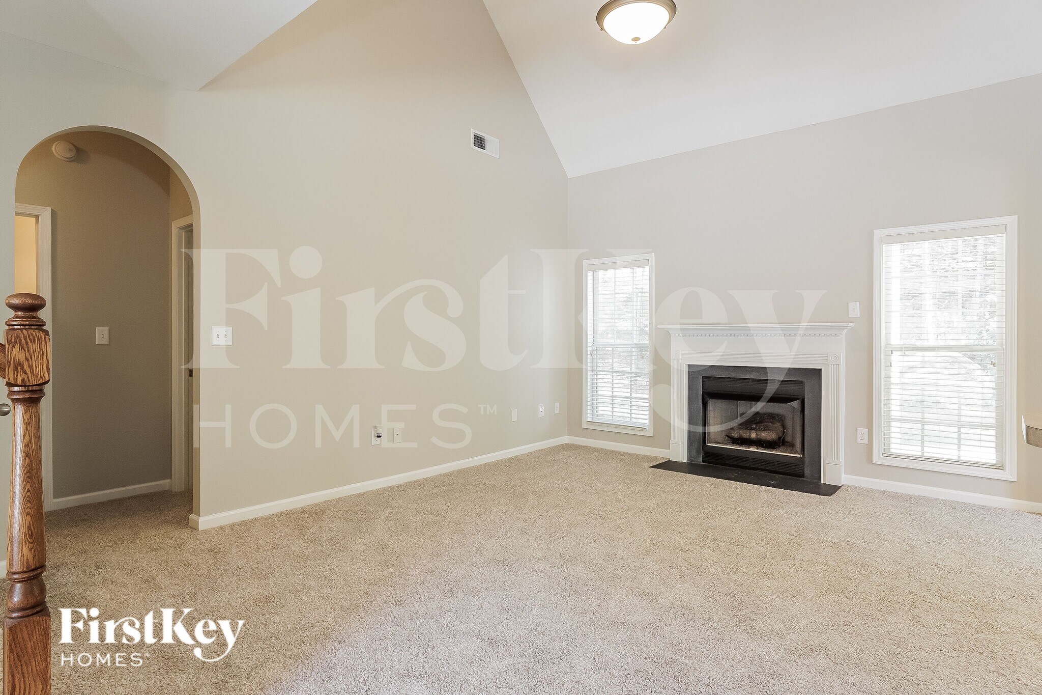 Building Photo - 198 Cove Ln