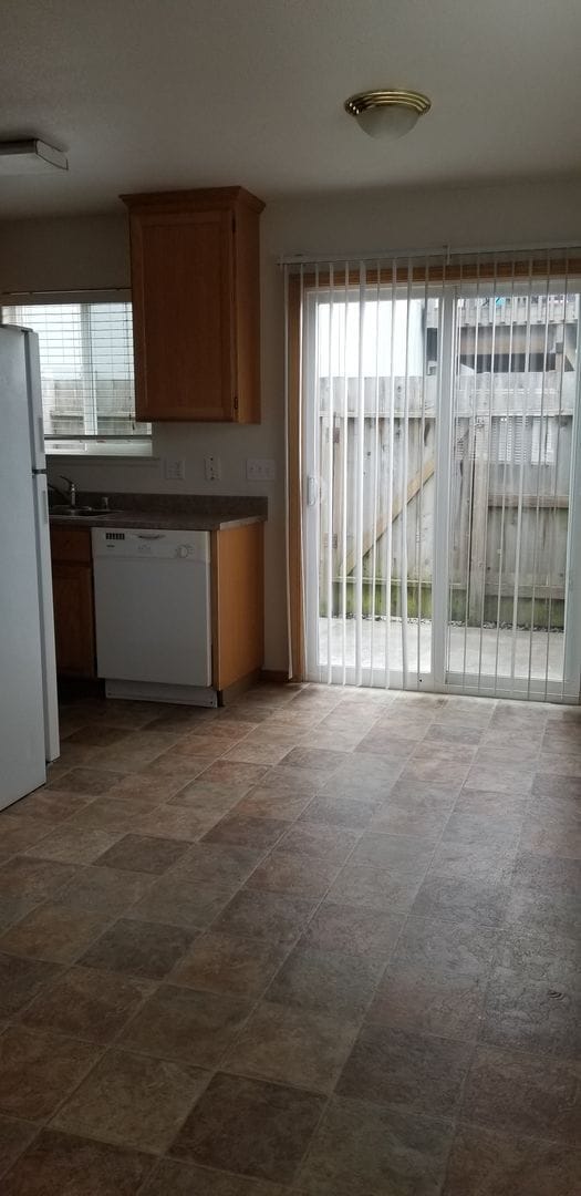 Building Photo - SP42