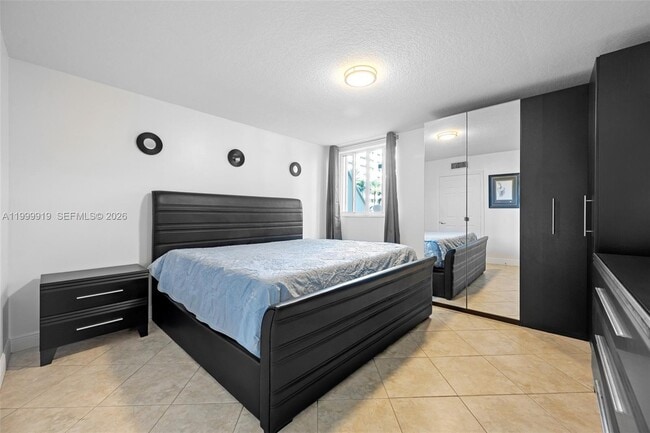 Building Photo - 8888 Collins Ave