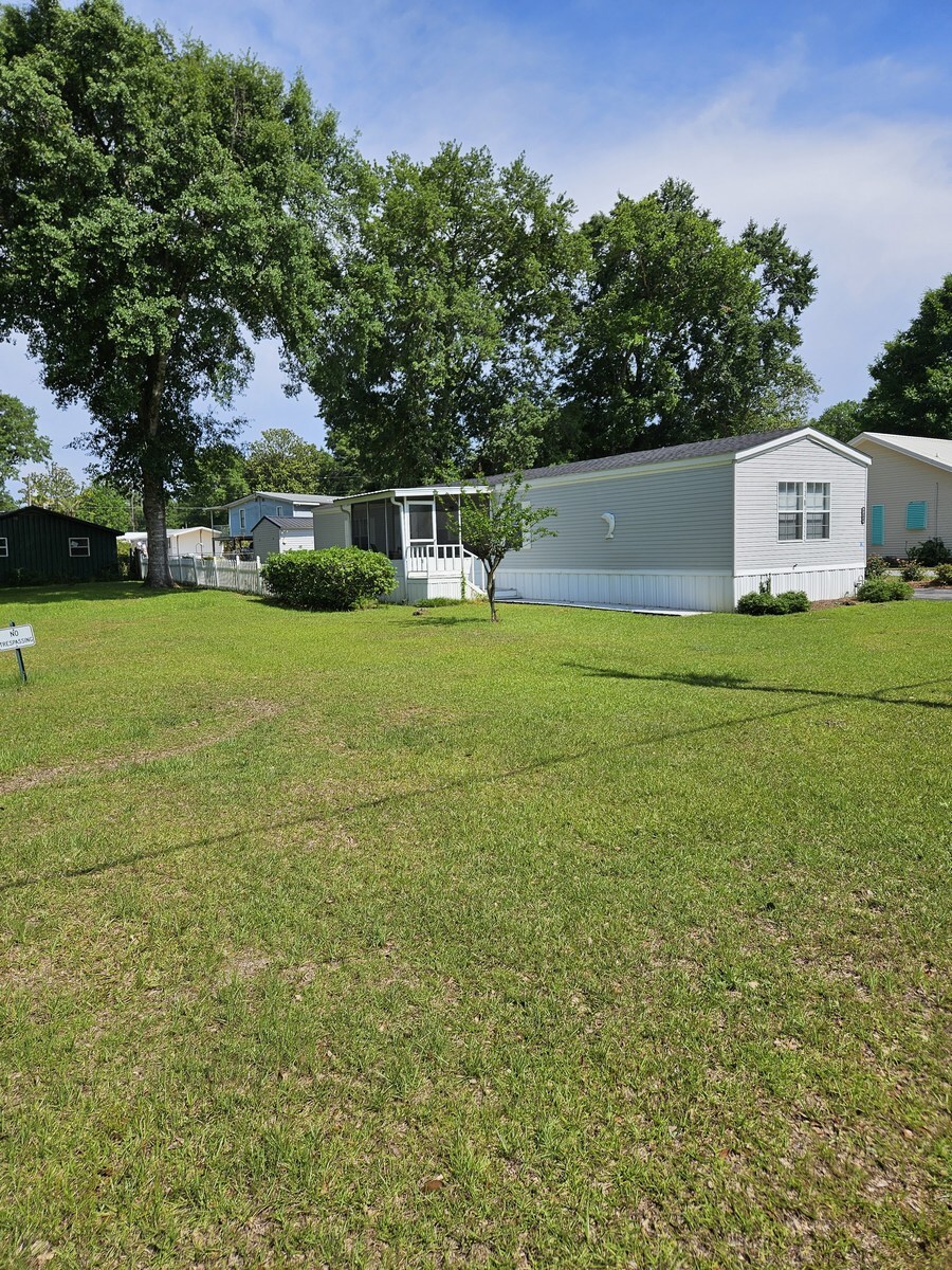 Building Photo - 9380 Seabright Ave