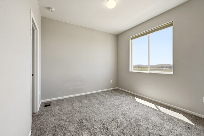 Building Photo - $2,395.95, 2-bed, 2.5-bath with a washer and dryer in unit.