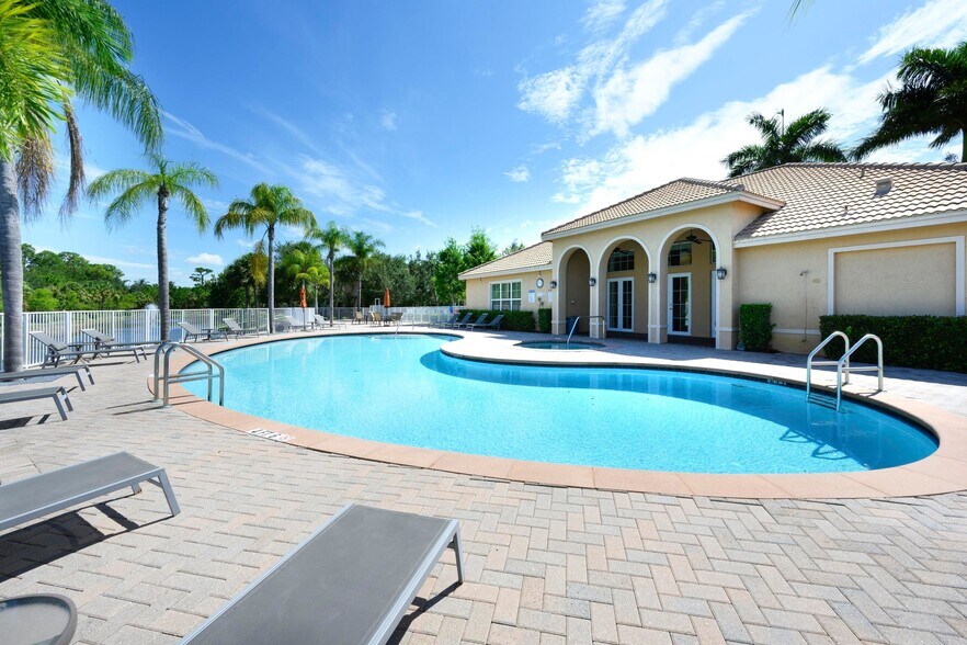 Building Photo - 5813 Monterra Club Dr
