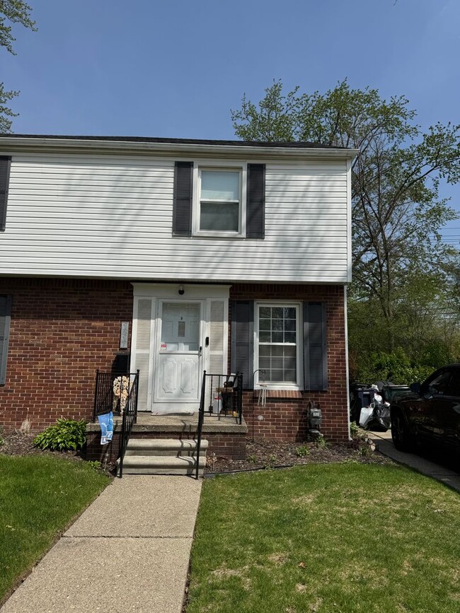 Primary Photo - 1217 E 4th St