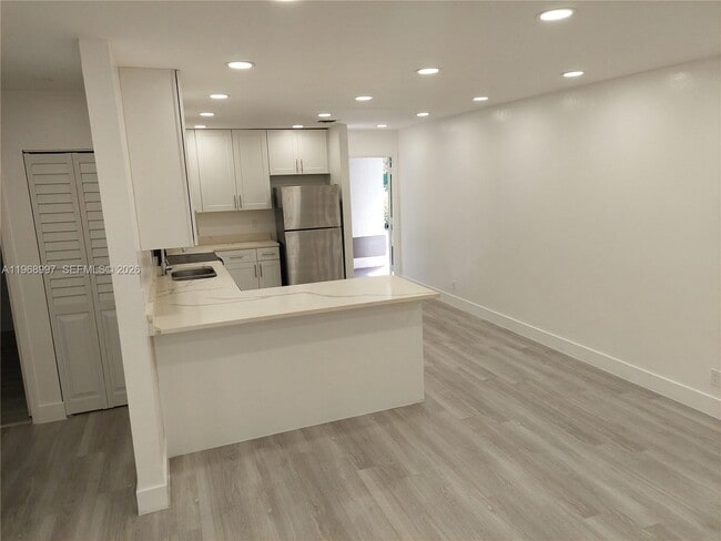 Building Photo - 2319 Johnson St