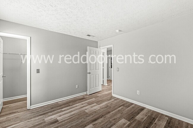 Building Photo - Schedule your showing today!