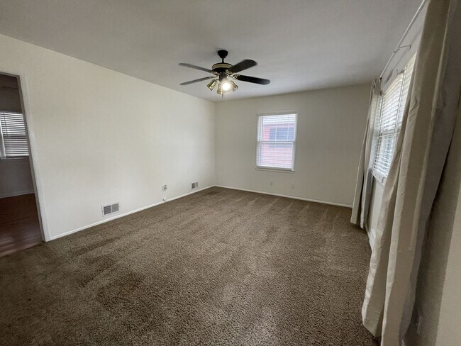 Building Photo - 4303 S 61st Ave