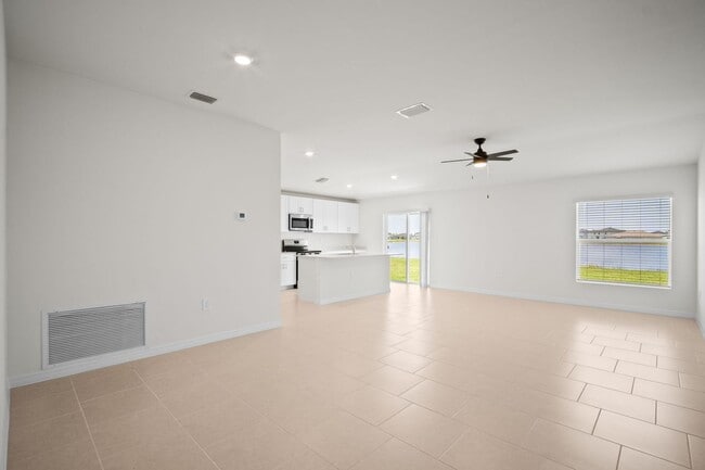 Building Photo - 17633 Paradiso Wy