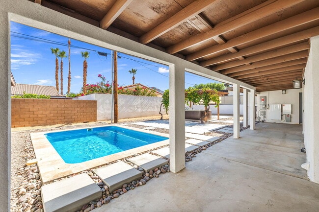 Building Photo - 51480 Avenida Obregon