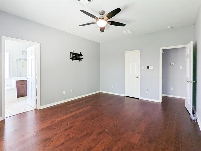 Building Photo - 6810 Summer Bridge Ln