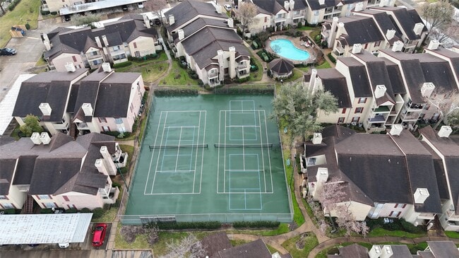 Building Photo - 2120 El Paseo St