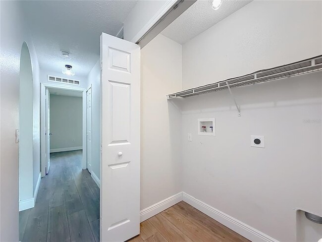 Building Photo - 33 Timbercreek Pines Cir