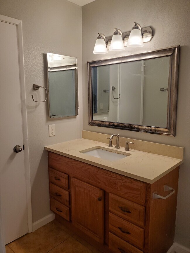 Building Photo - 3346 W Harmont Dr