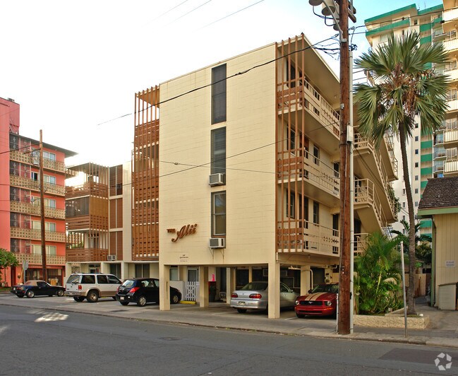 The Alii 135 Uluniu Ave Honolulu HI 96815 Apartment Finder