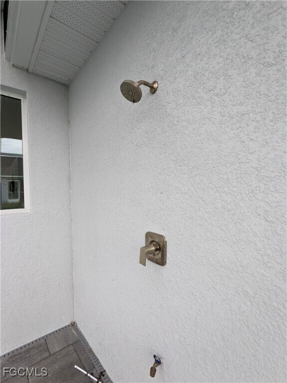 Building Photo - 3027 SW 16th Pl