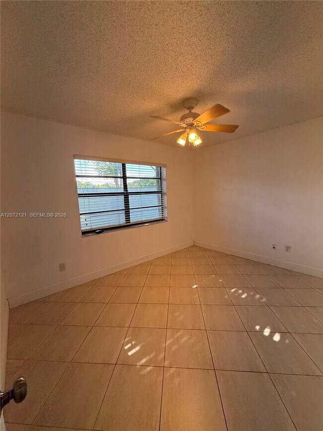 Building Photo - 18200 Mediterranean Blvd