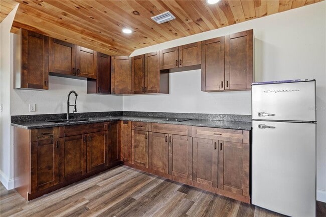 Building Photo - 4019 Moores Lake Rd