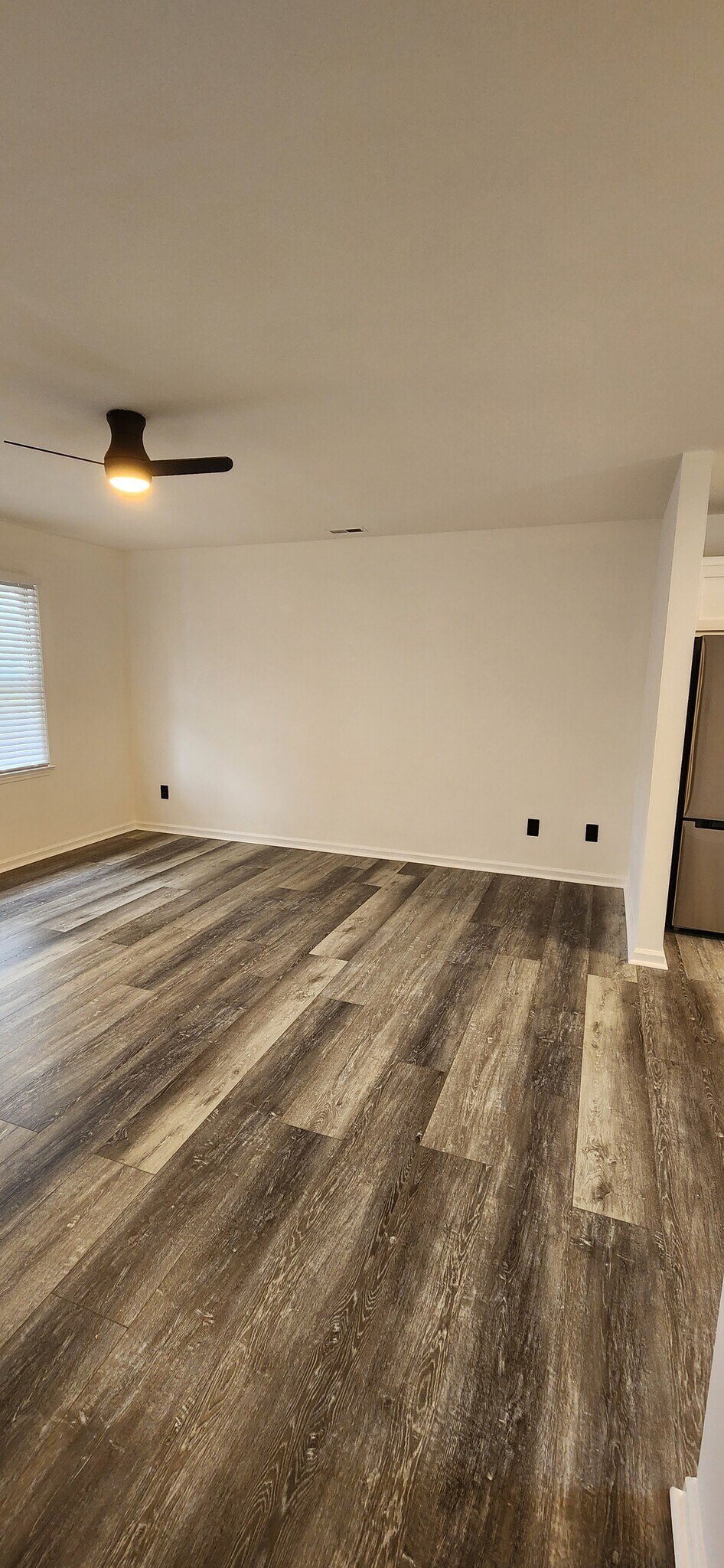 living room - 2110 Twin Ave