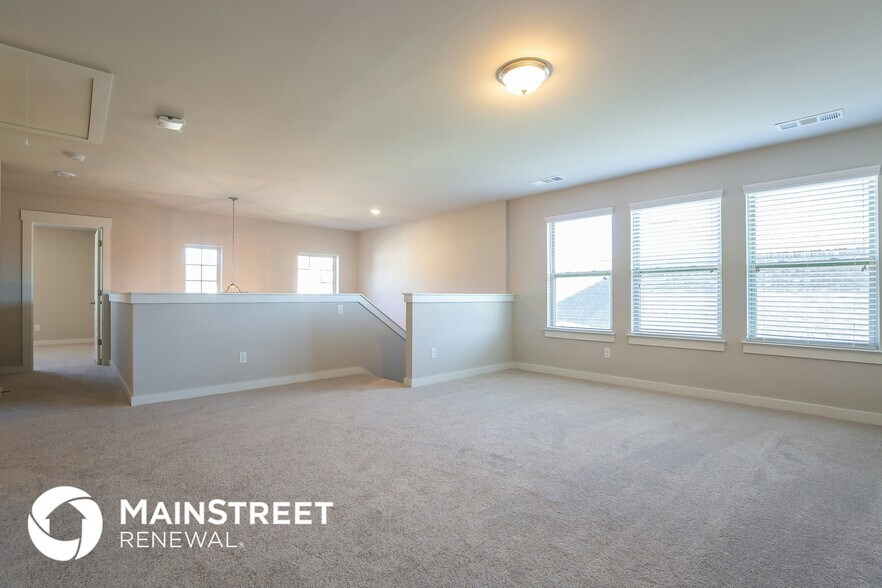 Building Photo - 822 Sapphire Dr