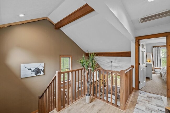 Building Photo - 358 Juniper Ct