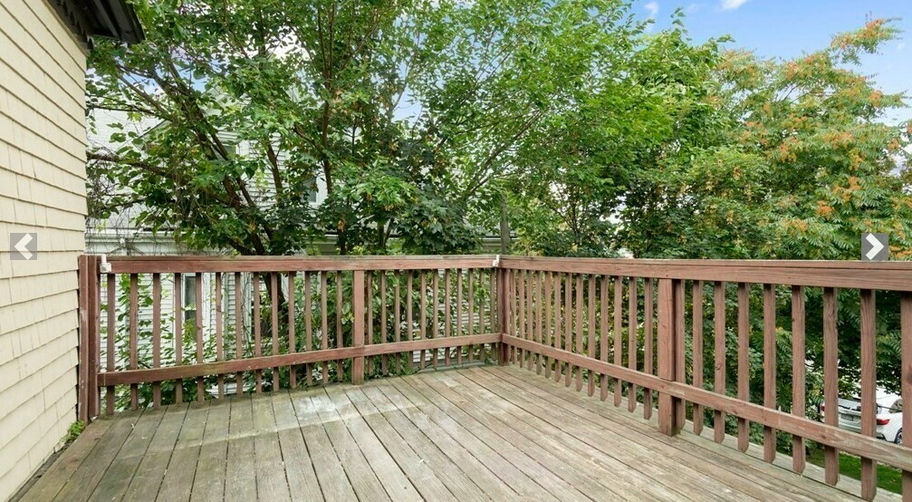 Building Photo - 86 Elm St