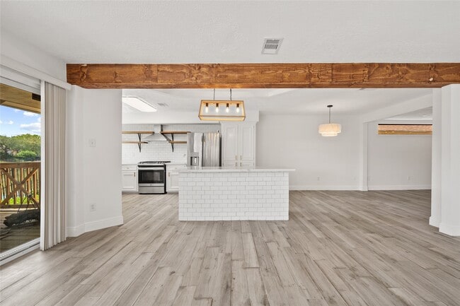 Building Photo - 1026 Oyster Bay Dr