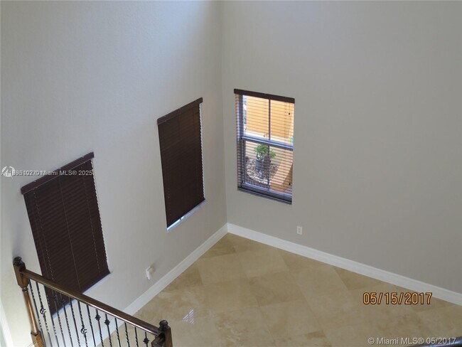 Building Photo - 15622 SW 31st Ln