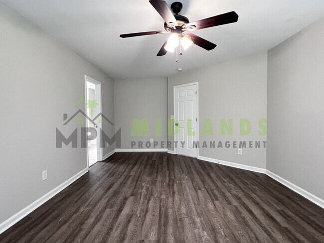 Building Photo - 112 Saluda Springs Ct