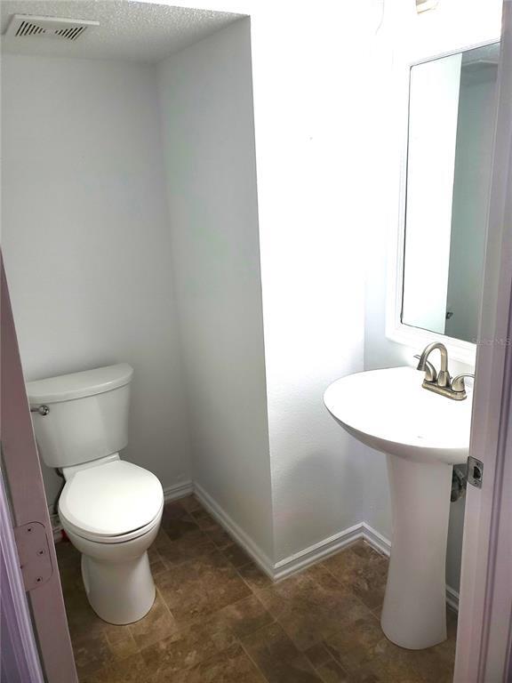 Building Photo - 1411 Sedgwick Dr